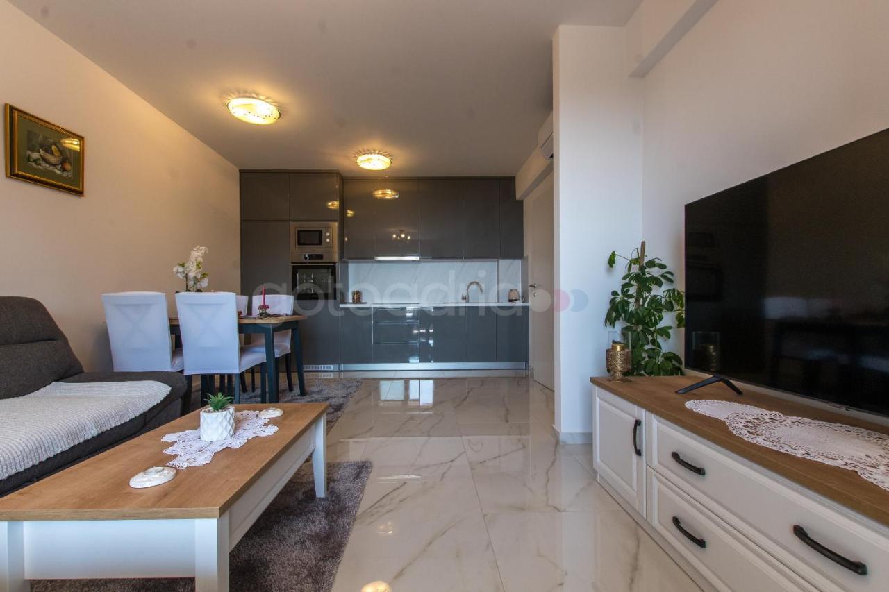 Sea View Apartment Ljiljana Makarska Exterior foto